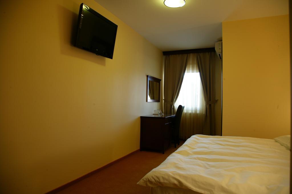 Garni Hotel Contact Белград Номер фото