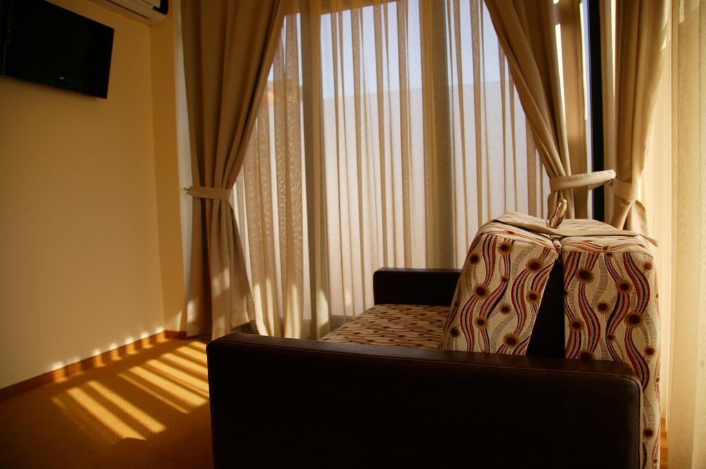 Garni Hotel Contact Белград Номер фото