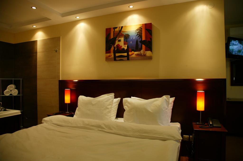 Garni Hotel Contact Белград Номер фото